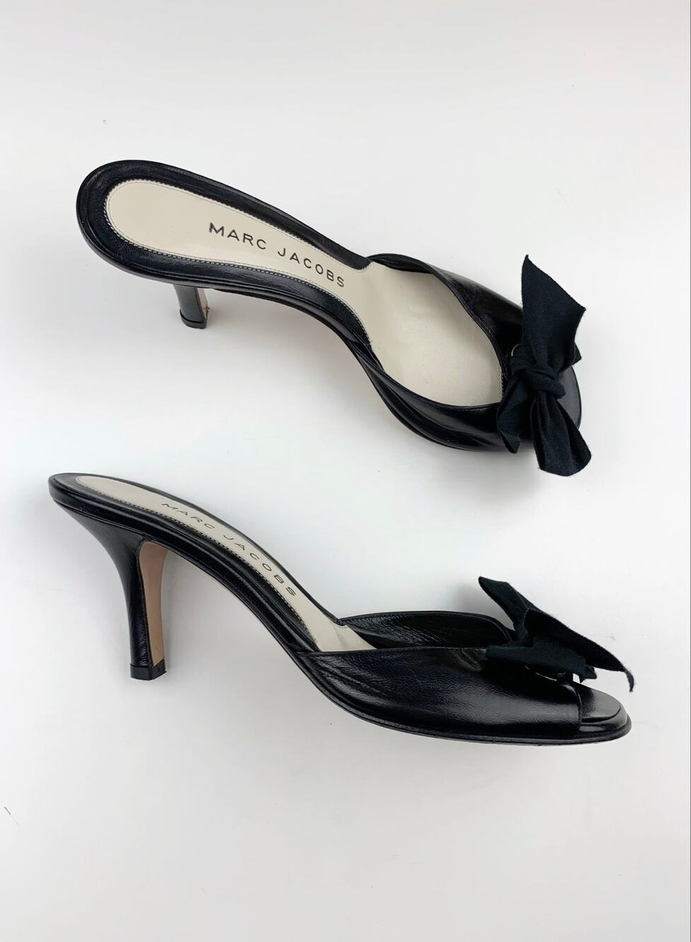 Marc Jacobs Kitten Heel Sandals Black Leather Slip On Bow Italy Women's 37 US 7